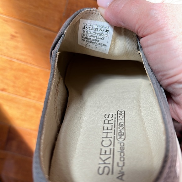 EUC Skechers sneaker mules - Picture 5 of 6